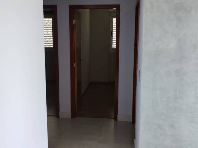 #83 - Apartamento para Venda em Maringá - PR - 2